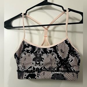 Lululemon Black Pink Snake Skin Print Flow Y Bra Women's 2 (0200)